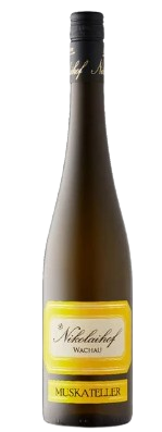 Nikolaihof Muscat Gelber Muskateller Wachau 2017 Austrian white wine bottle with aromatic citrus and exotic fruit notes