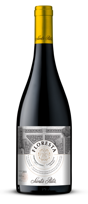 Santa Rita Floresta Cabernet Franc 2021 wine bottle, showcasing terroir-driven label design.