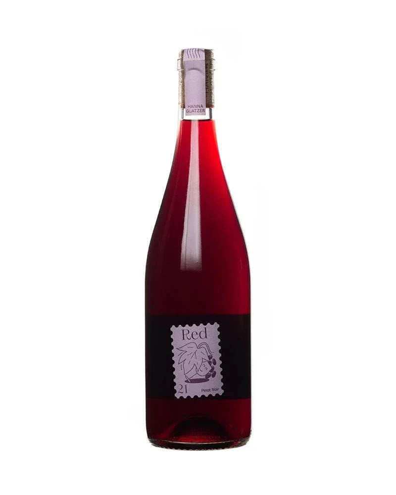 Glatzer Pinot Noir Red Carnuntum 2021 750 ML Austrian red wine bottle on white background