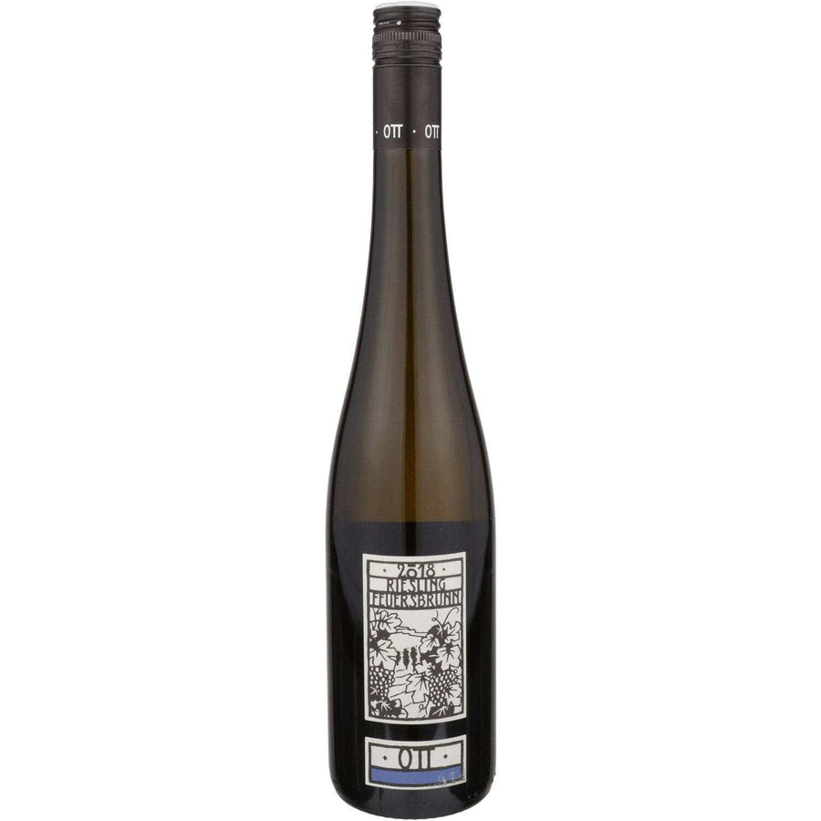 Bernhard Ott Riesling 2018 wine bottle 750 ML with elegant packaging.