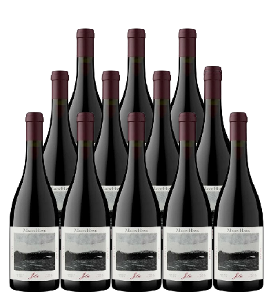 Maggy Hawk Pinot Noir Jolie Maggy Hawk Estate Vineyard Anderson Valley 2021 750 ML (12 Bottles)