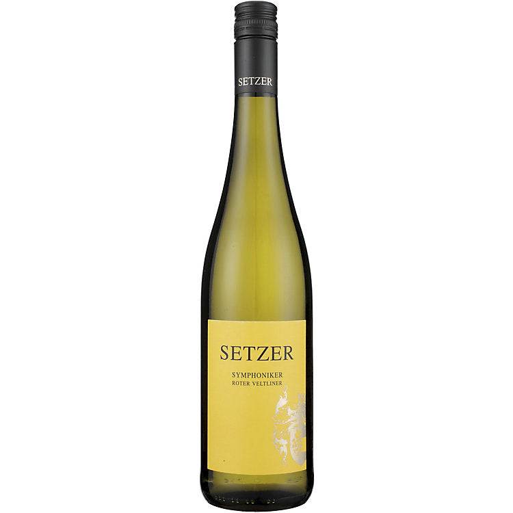 Setzer Roter Veltliner Wr. Symphoniker Niederosterreich 2021 Austrian white wine bottle with citrus and floral notes